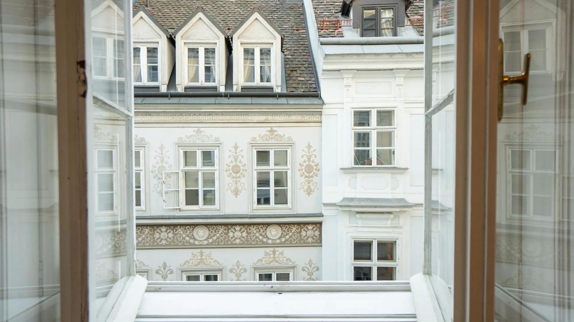 Cozy 1Br Apartment Near Opera - 24H Self Check-In Vienna