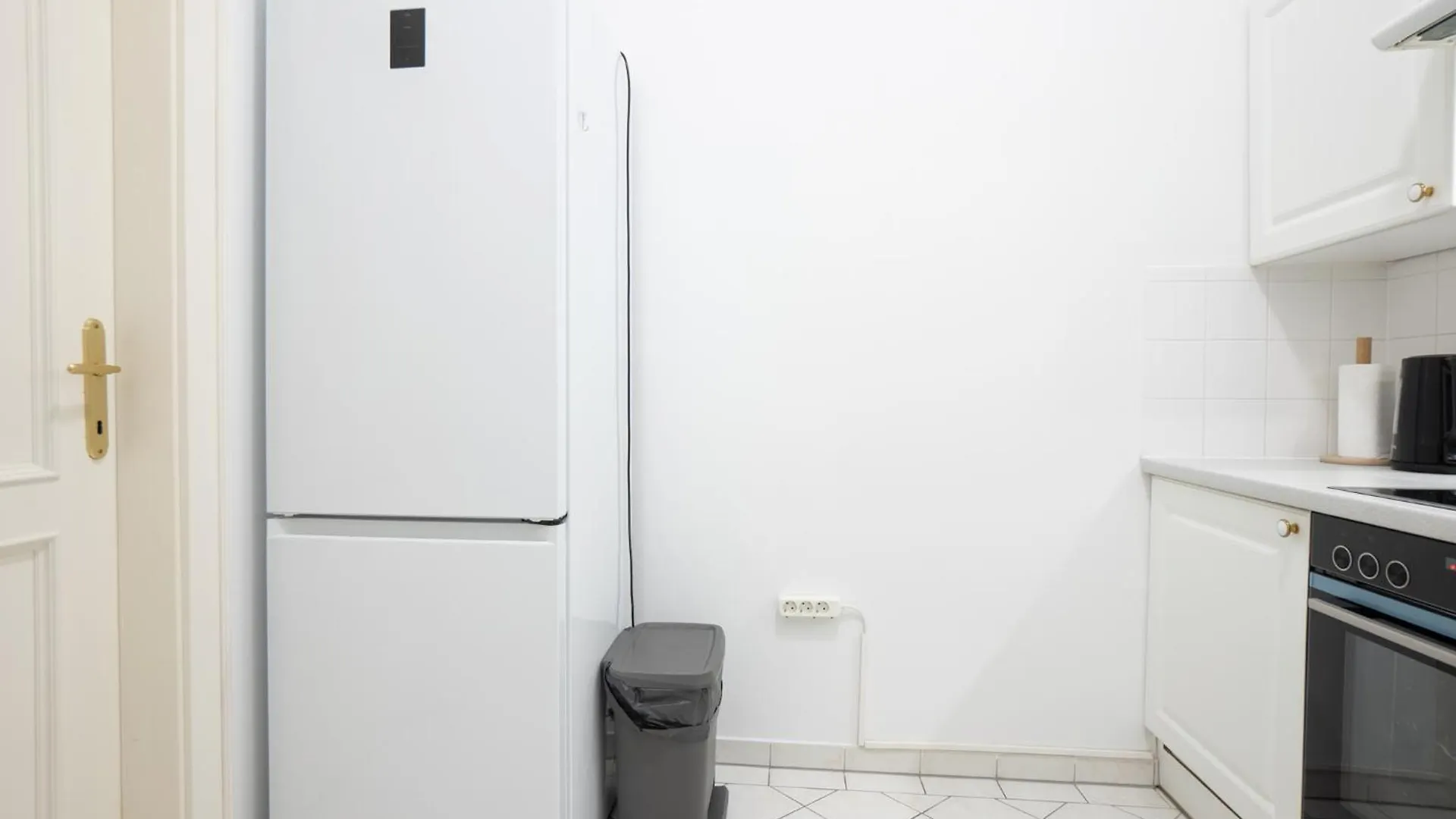 Cozy 1Br Apartment Near Opera - 24H Self Check-In Vienna