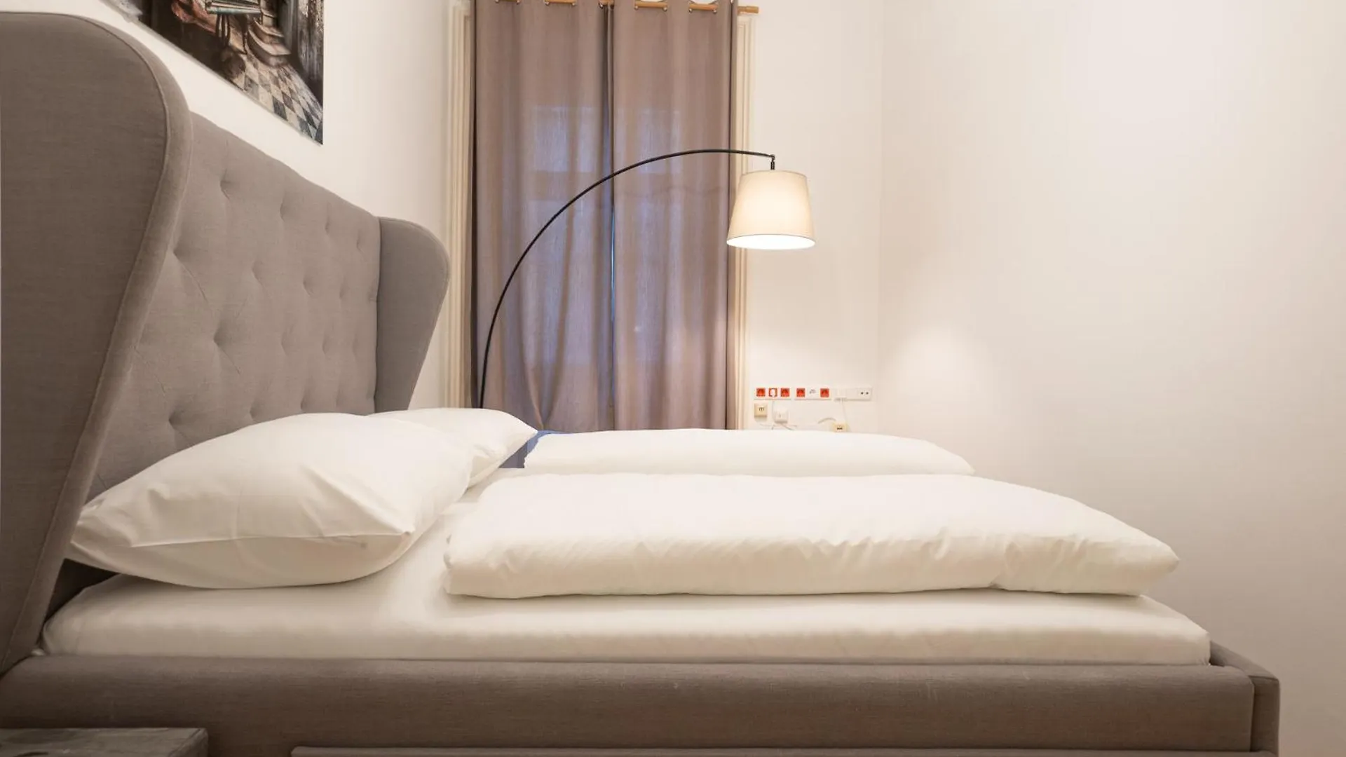 Cozy 1Br Apartment Near Opera - 24H Self Check-In Vienna Austria