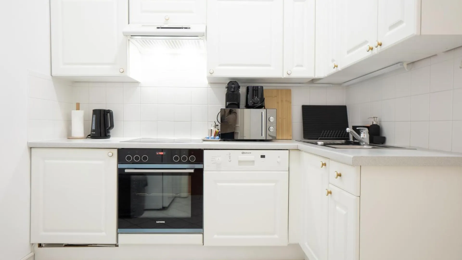 Cozy 1Br Apartment Near Opera - 24H Self Check-In Vienna Austria