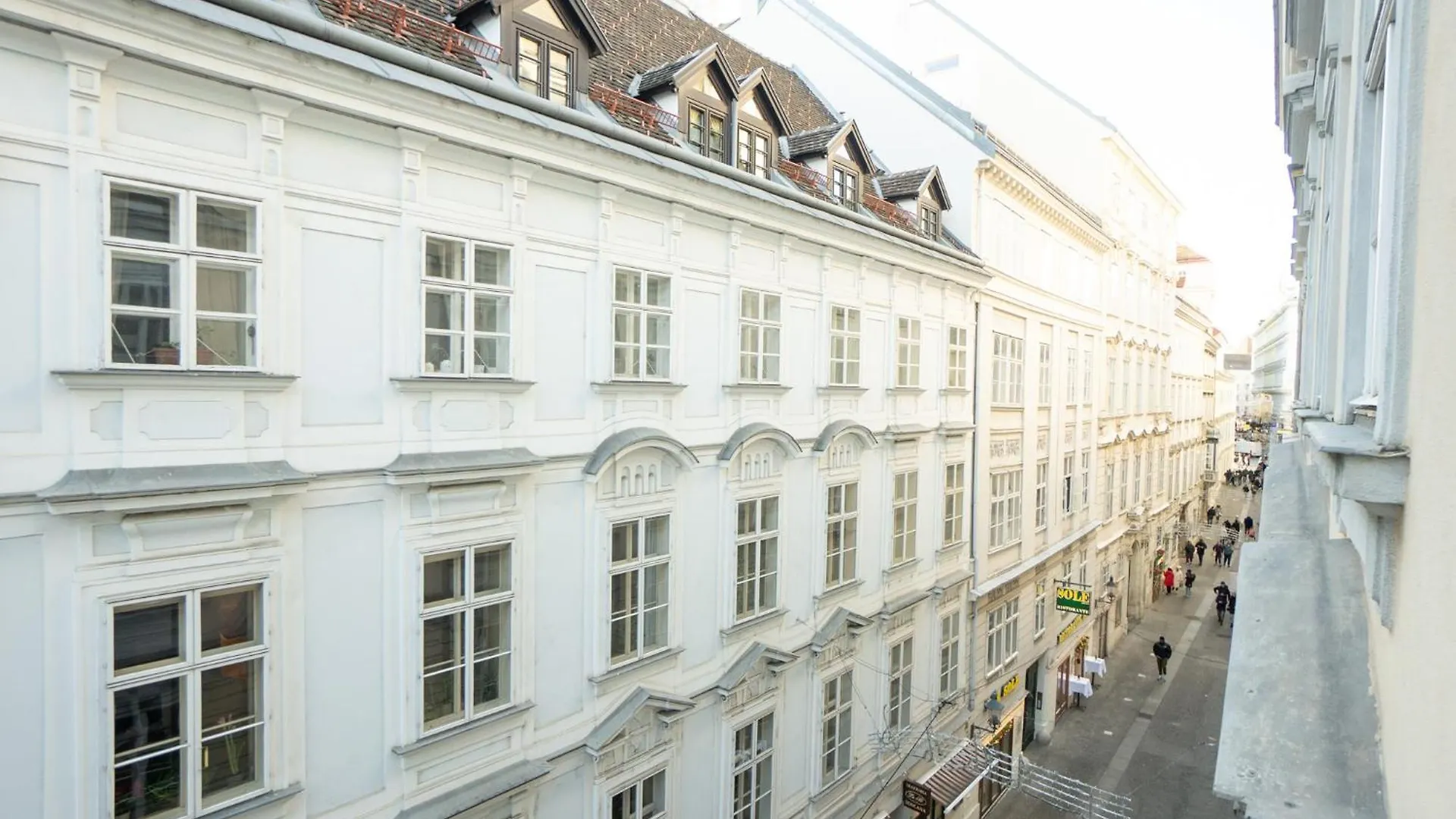 Cozy 1Br Apartment Near Opera - 24H Self Check-In Vienna 0*,