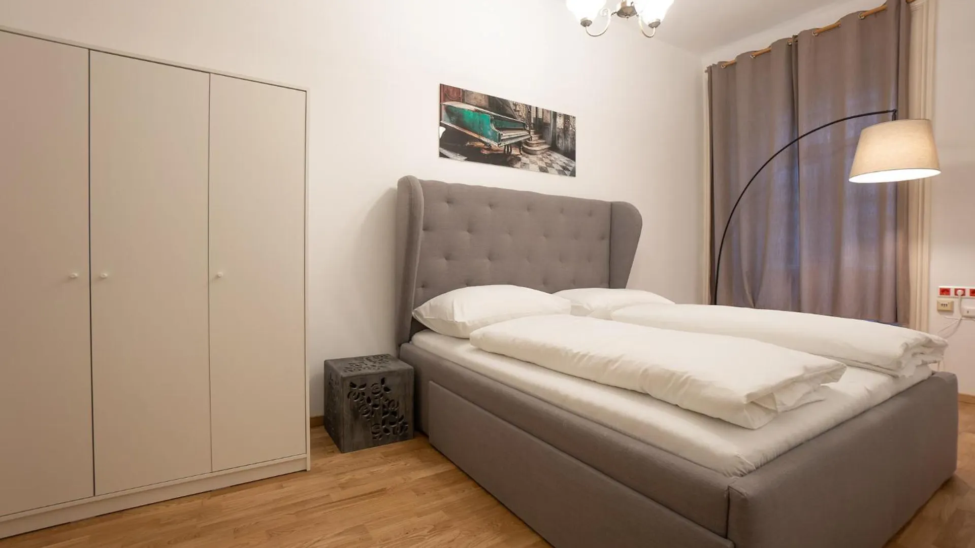 Cozy 1Br Apartment Near Opera - 24H Self Check-In Vienna 0*,  Austria
